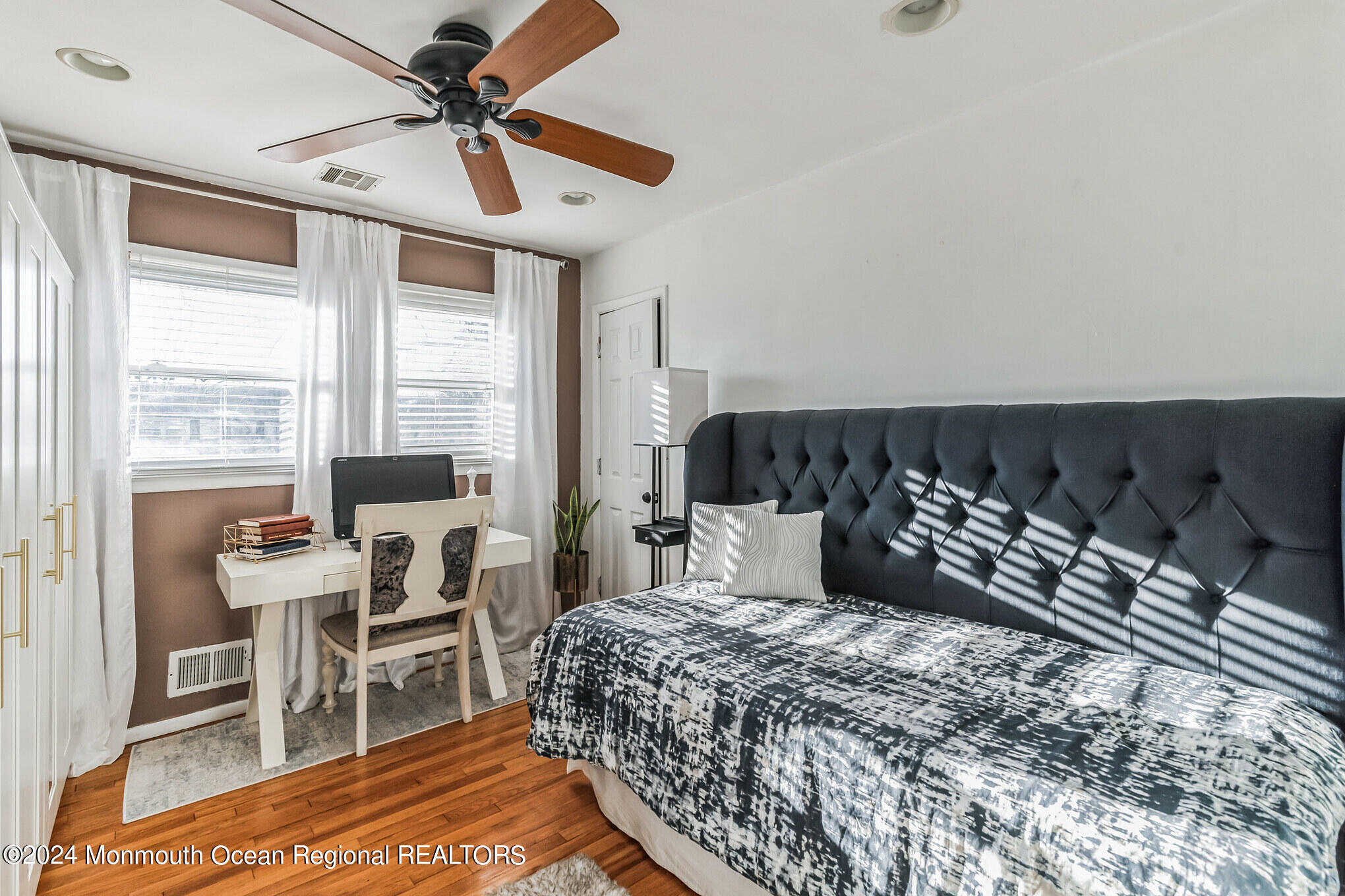 6 Coach Drive Hazlet, NJ 07730 - Photo 8 of 64 2040x1360-6_Coach_Dr__Hazlet__NJ_07730__