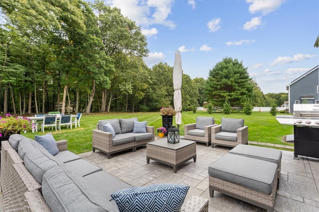 42 Lantern Road Lincoln, RI 02865 - Photo 49 of 50 Gallery Image 49