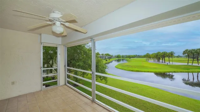 $1,995 | 6999 West Country Club Drive North, Unit 226, Sarasota, FL 34243