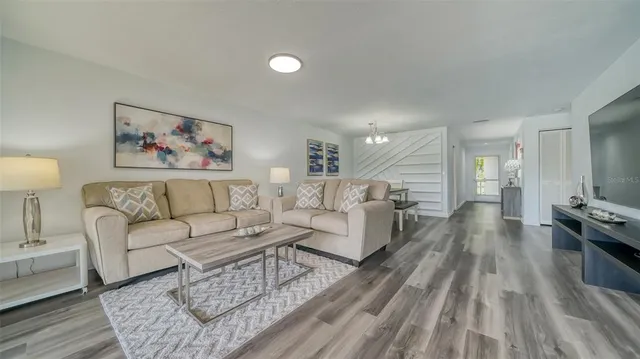 $1,995 | 6999 West Country Club Drive North, Unit 226, Sarasota, FL 34243