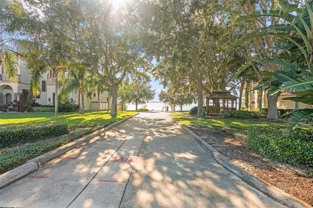 $480,000 | 717 Strihal Loop, Oakland, FL 34787