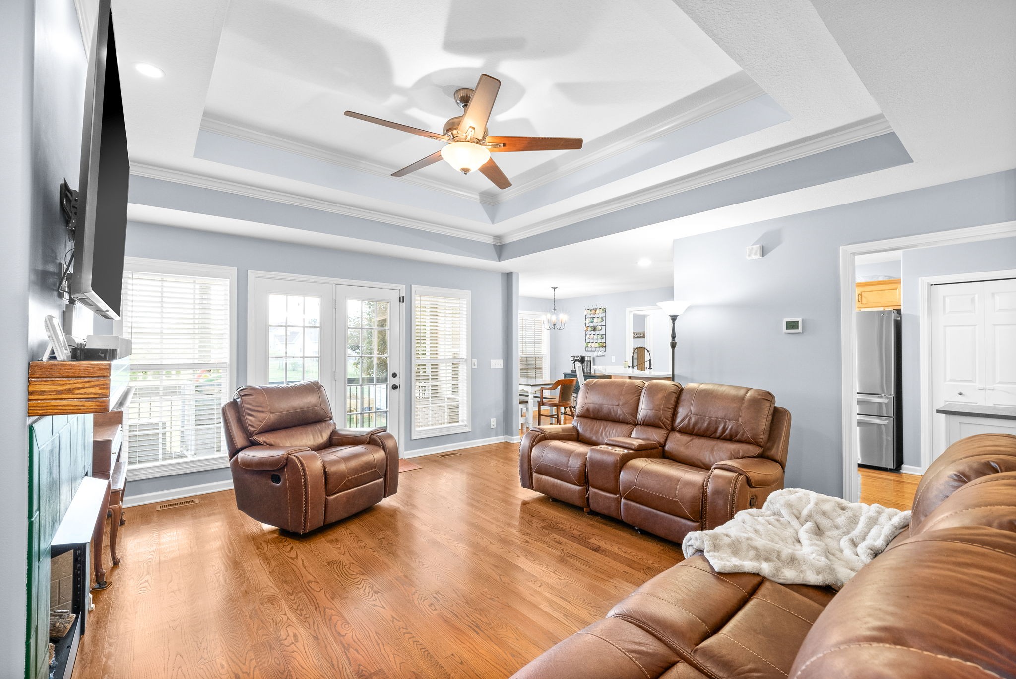 1221 Olive Branch Road Clarksville, TN 37042 - Photo 11 of 36 a living room with furniture and a large window