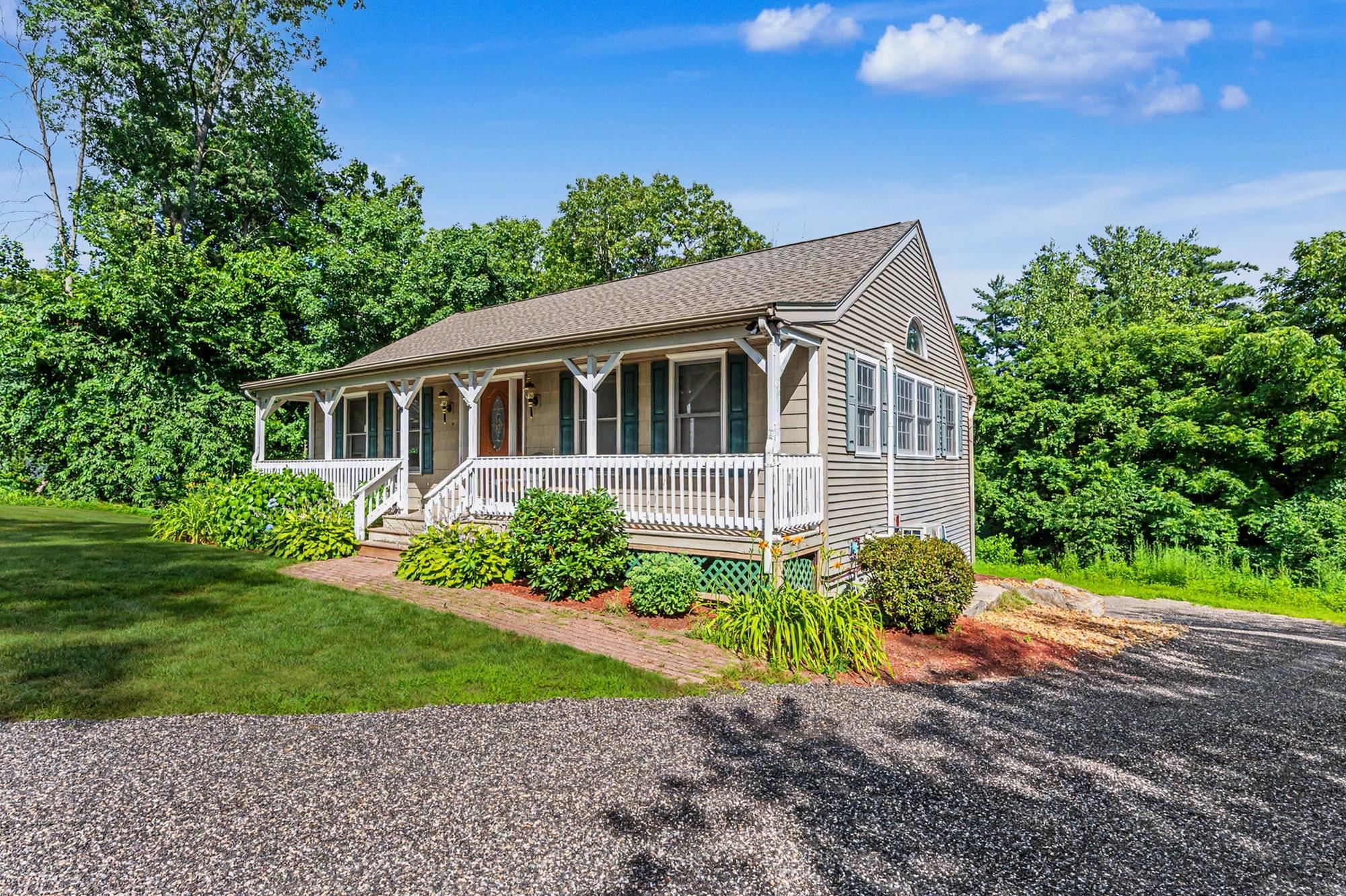 132 Barretts Hill Road Hudson, NH 03051 - Photo 5 of 51 Gallery Image 5