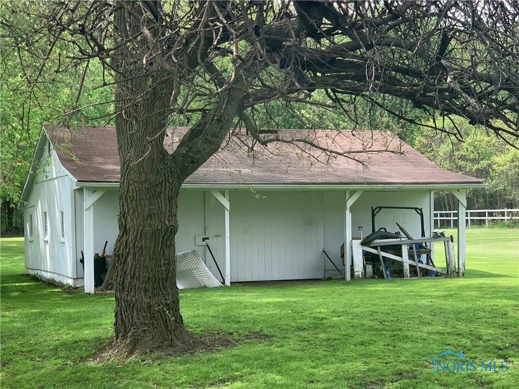 3812 Weckerly Road Monclova, OH 43542 - Photo 3 of 5 Gallery Image 3