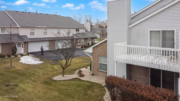 $239,900 | 5614 West Von Avenue, Unit B, Monee, IL 60449