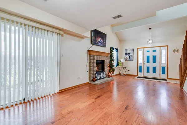 $239,900 | 5614 West Von Avenue, Unit B, Monee, IL 60449