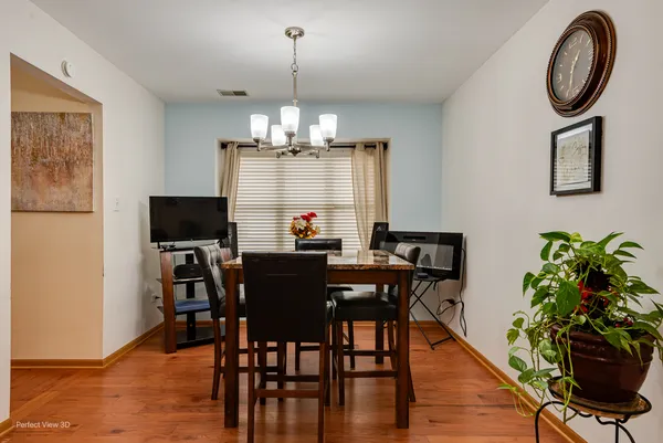 $239,900 | 5614 West Von Avenue, Unit B, Monee, IL 60449