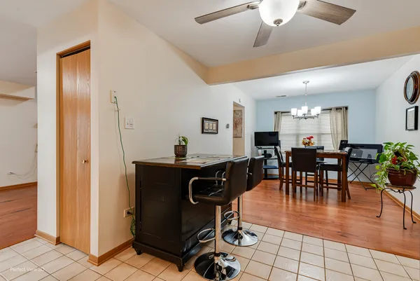 $239,900 | 5614 West Von Avenue, Unit B, Monee, IL 60449