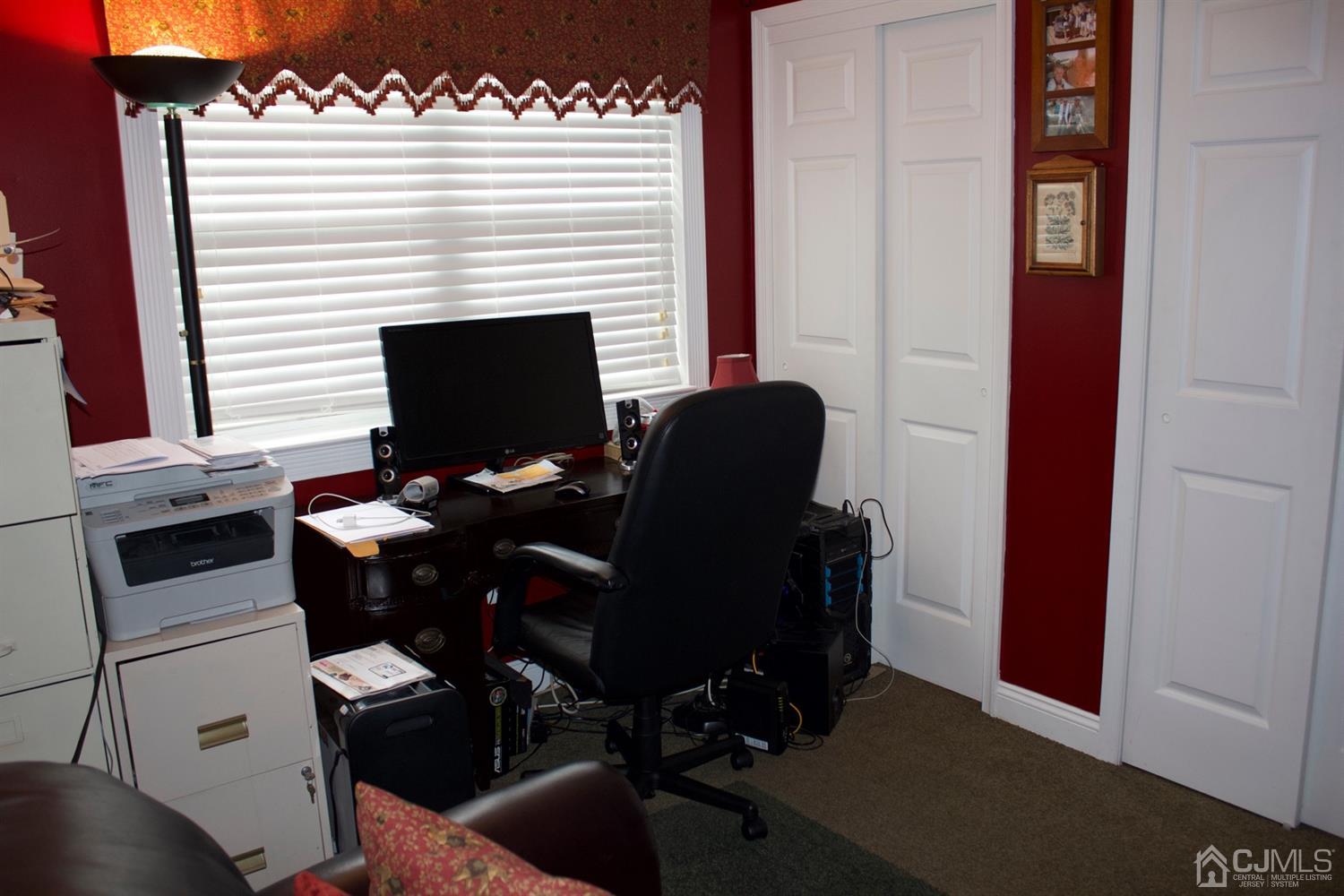 81 Alexander Street Edison, NJ 08820 - Photo 14 of 19 Gallery Image 14
