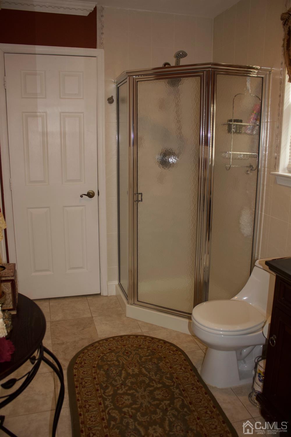 81 Alexander Street Edison, NJ 08820 - Photo 15 of 19 Gallery Image 15