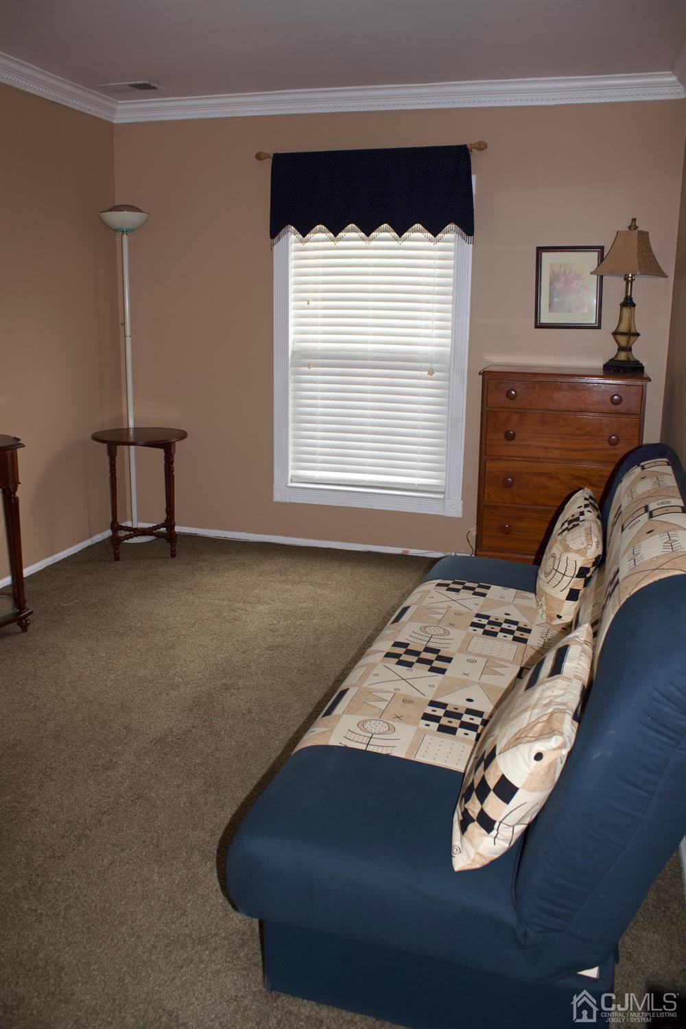 81 Alexander Street Edison, NJ 08820 - Photo 18 of 19 Gallery Image 18
