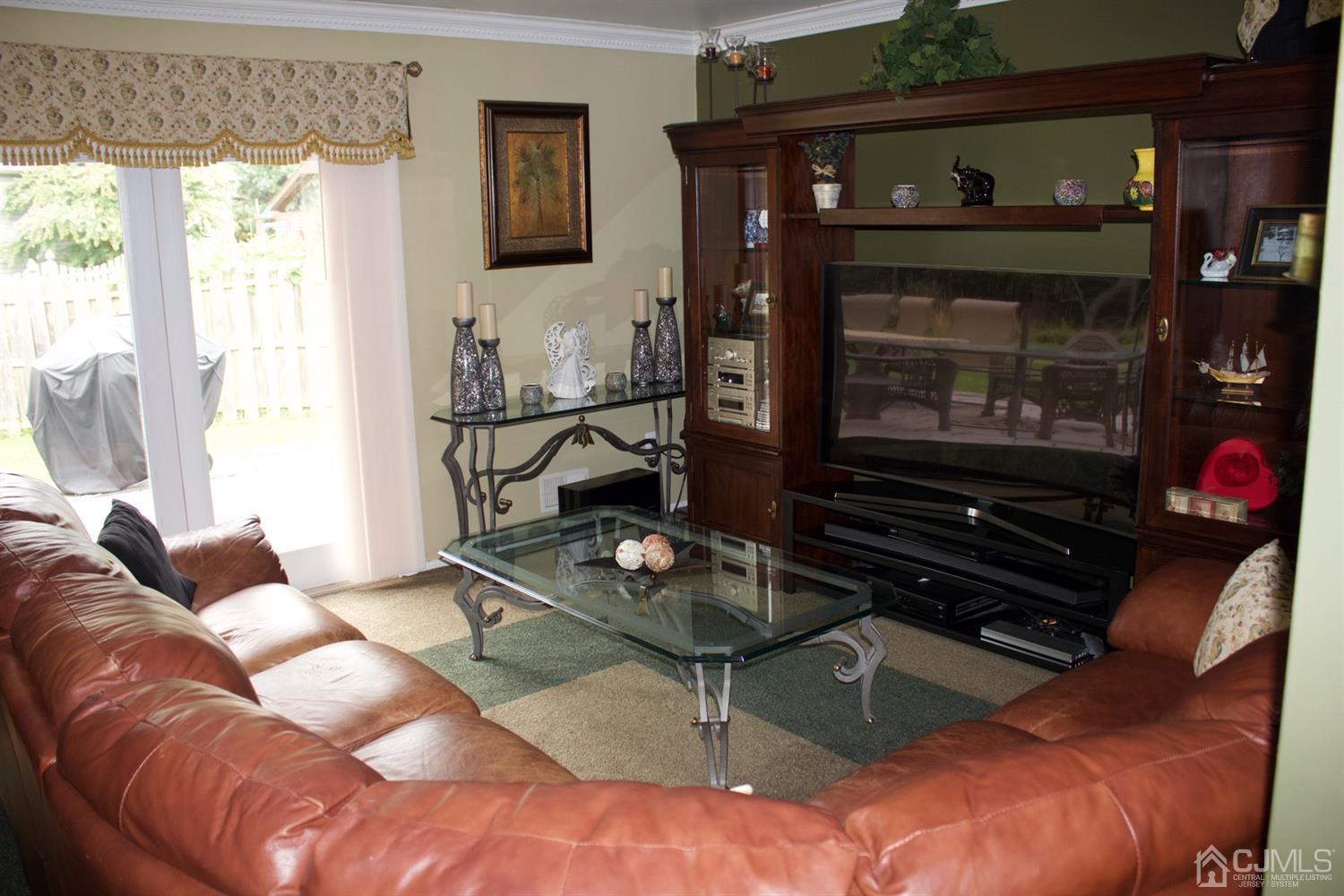 81 Alexander Street Edison, NJ 08820 - Photo 19 of 19 Gallery Image 19