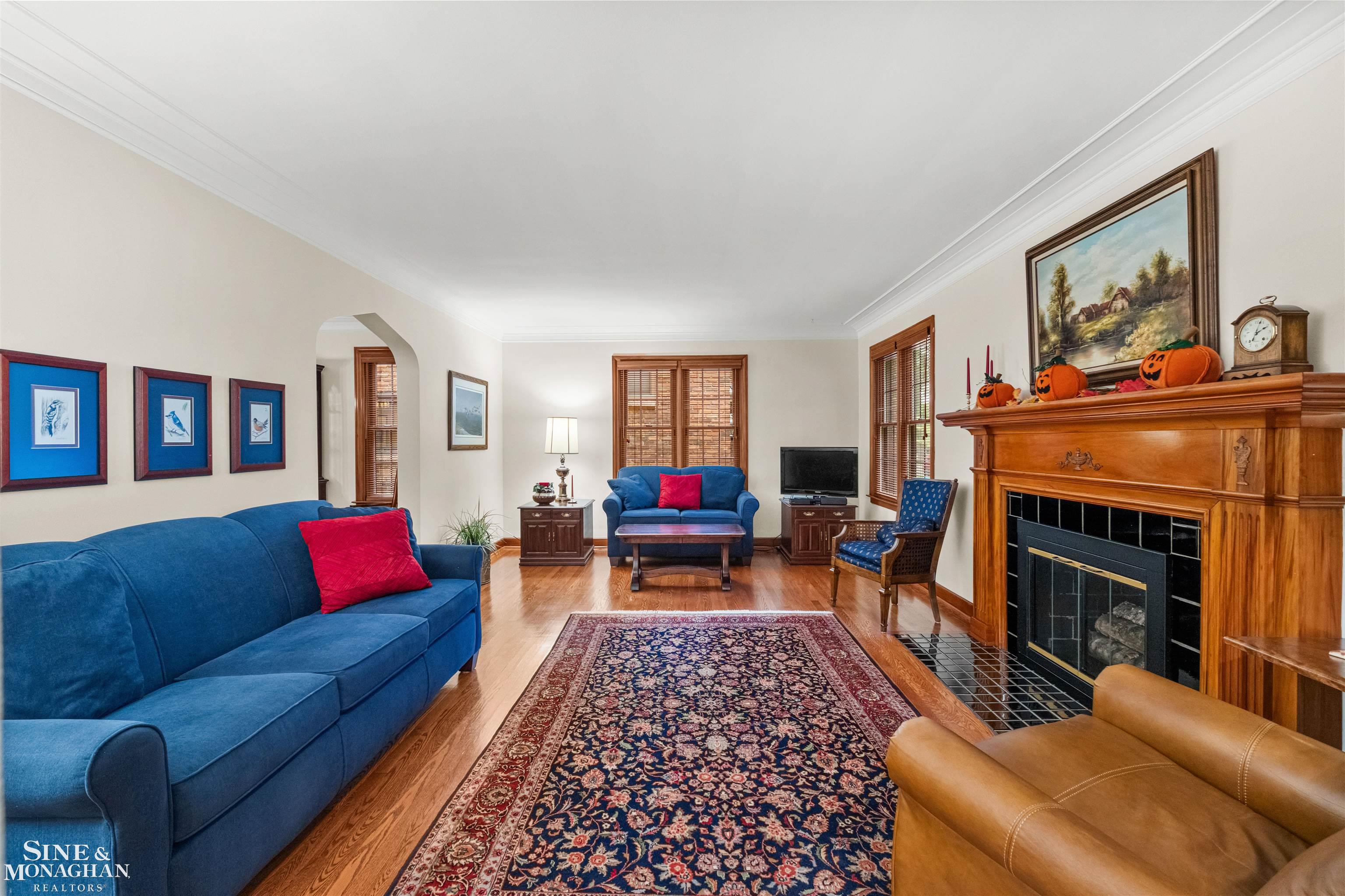 273 Moran Road Grosse Pointe, MI 48236 - Photo 15 of 57 50191215-f9b1645f-3482-46ea-81e8-60f9e99439ac.JPG