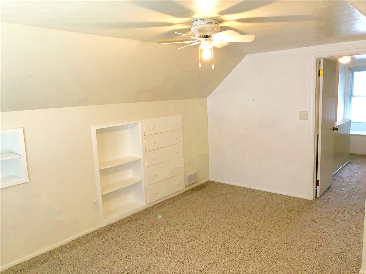 2206 Bashor Road Goshen, IN 46526 - Photo 8 of 20 Gallery Image 8