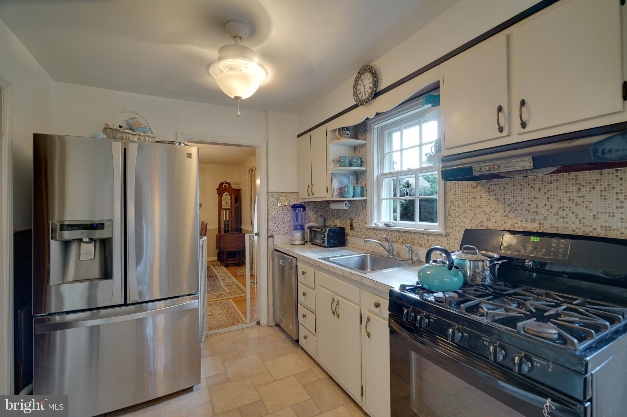 124 Merion Road Cherry Hill, NJ 08002 - Photo 13 of 34