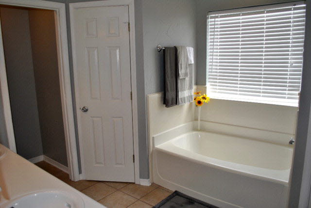 7060 Highpointe Place West Daphne, AL 36527 - Photo 16 of 29 Master Bath