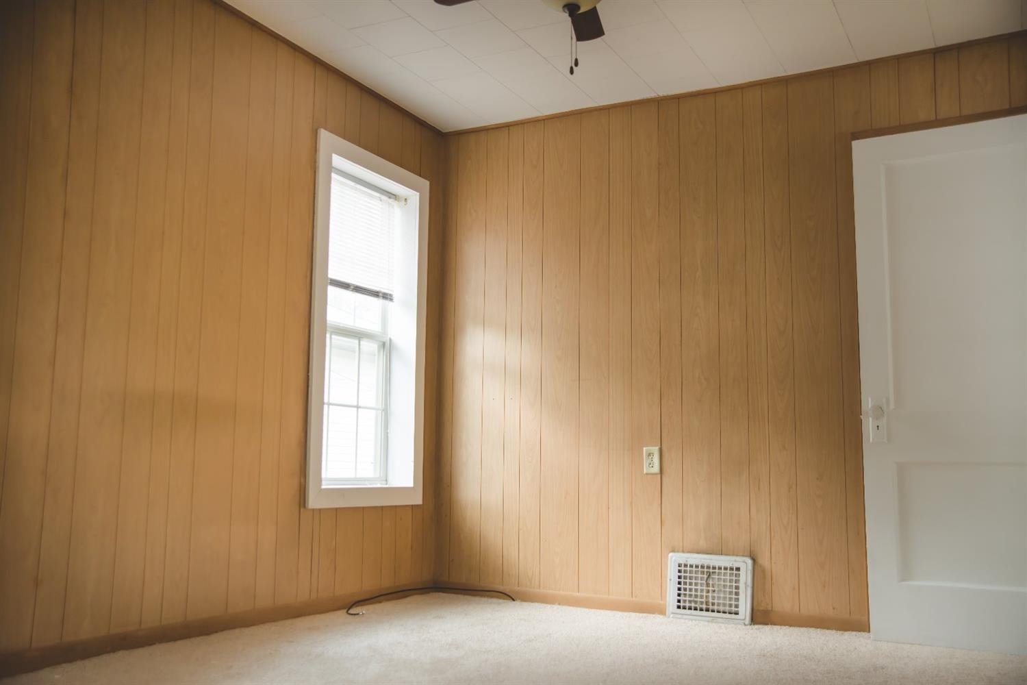 3018 West Old Ridge Road Hobart, IN 46342 - Photo 5 of 10 a view of an empty room with a window