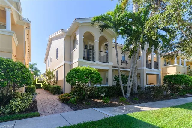 $449,000 | 8044 Josefa Way, Naples, FL 34114