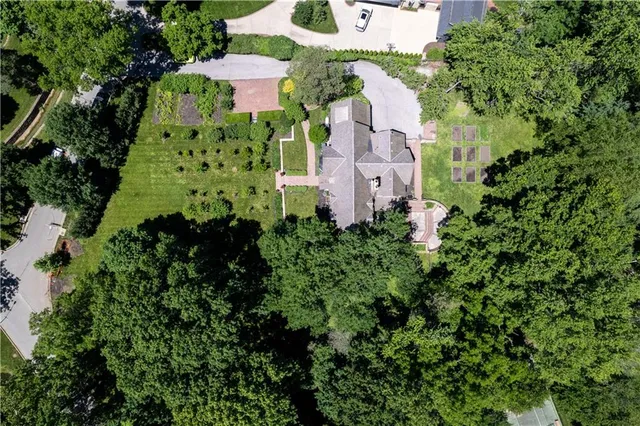 $4,500,000 | 3700 West 65th Street, Mission Hills, KS 66208