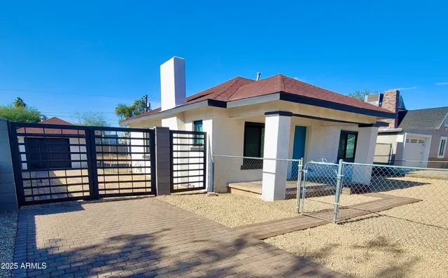 $349,000 | 2112 North 24th Place, Phoenix, AZ 85008