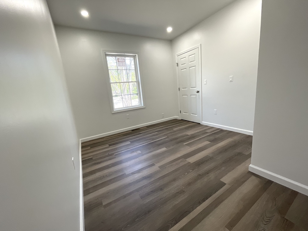 14 Bolton Road Clinton, MA 01510 - Photo 12 of 24 Gallery Image 12
