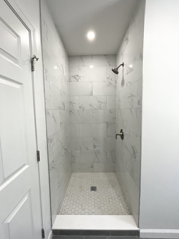 14 Bolton Road Clinton, MA 01510 - Photo 9 of 24 Gallery Image 9