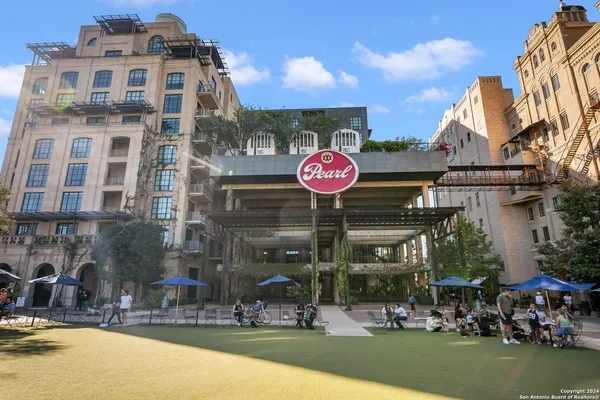 $510,000 | 719 East Locust Street, Unit 2102, San Antonio, TX 78212