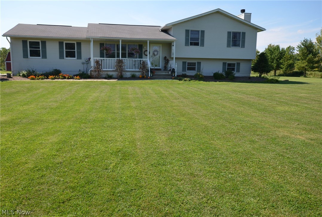 5825 Ireland Road Windsor, OH 44099 - Photo 2 of 21 Front Porch Entry