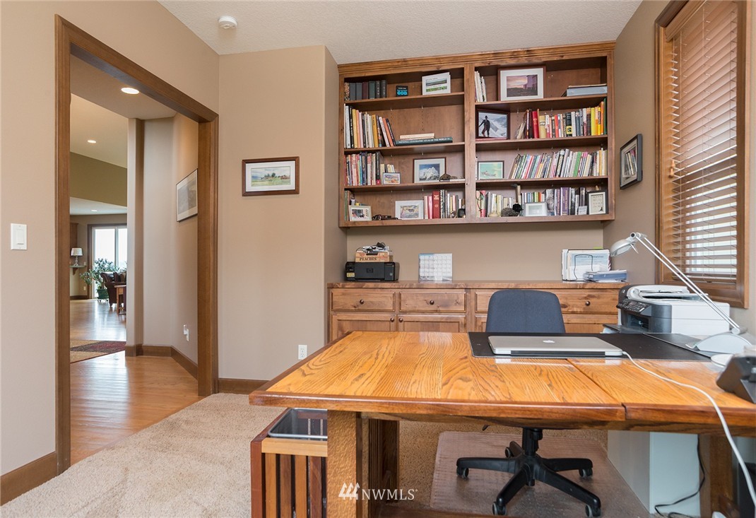 125 Altavista Road Longview, WA 98632 - Photo 7 of 24 Gallery Image 7