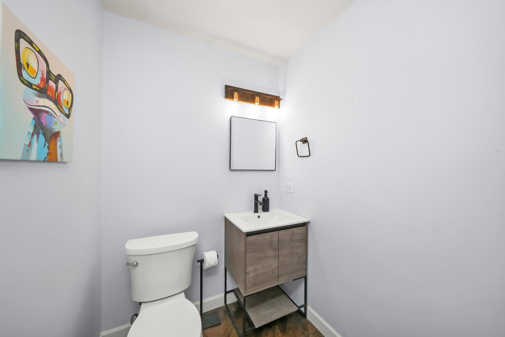 1529 South State Street, Unit 6 Chicago, IL 60605 - Photo 11 of 34 a bathroom with a sink and a toilet