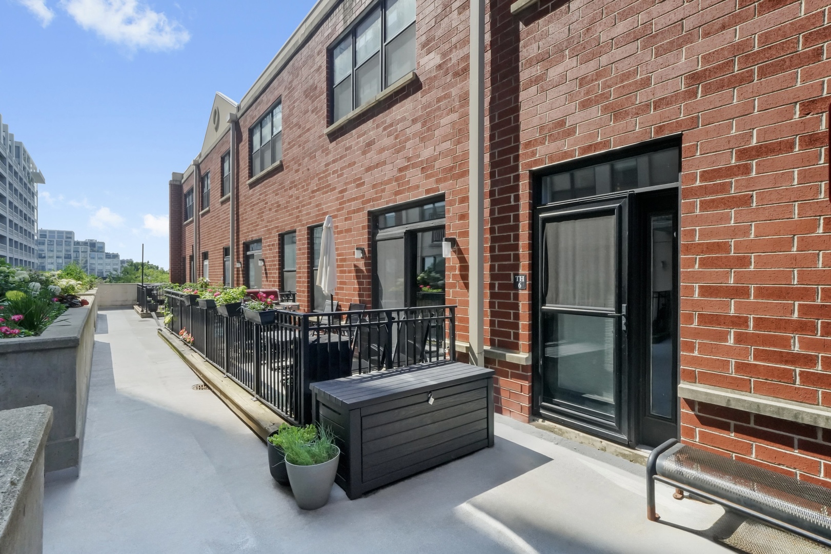 1529 South State Street, Unit 6 Chicago, IL 60605 - Photo 2 of 34 a view of lobby with elevator