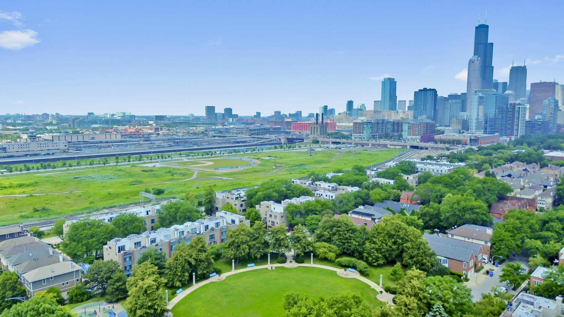 1529 South State Street, Unit 6 Chicago, IL 60605 - Photo 27 of 34 a view of a city