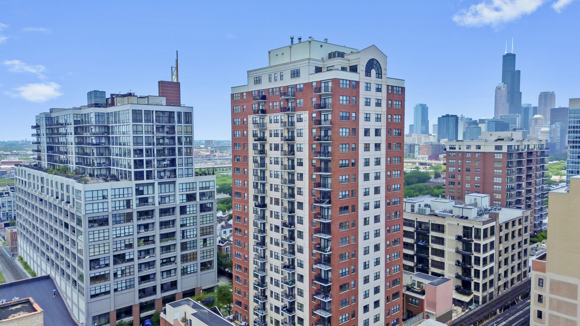 1529 South State Street, Unit 6 Chicago, IL 60605 - Photo 30 of 34 a picture of city view