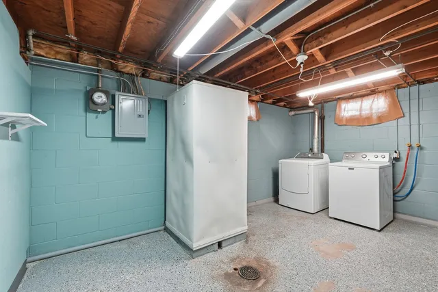 $182,900 | 2123 North Gayman Avenue, Davenport, IA 52804