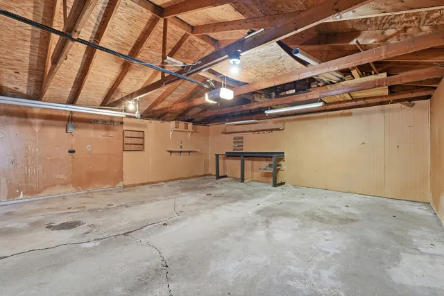 $182,900 | 2123 North Gayman Avenue, Davenport, IA 52804