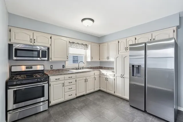 $182,900 | 2123 North Gayman Avenue, Davenport, IA 52804