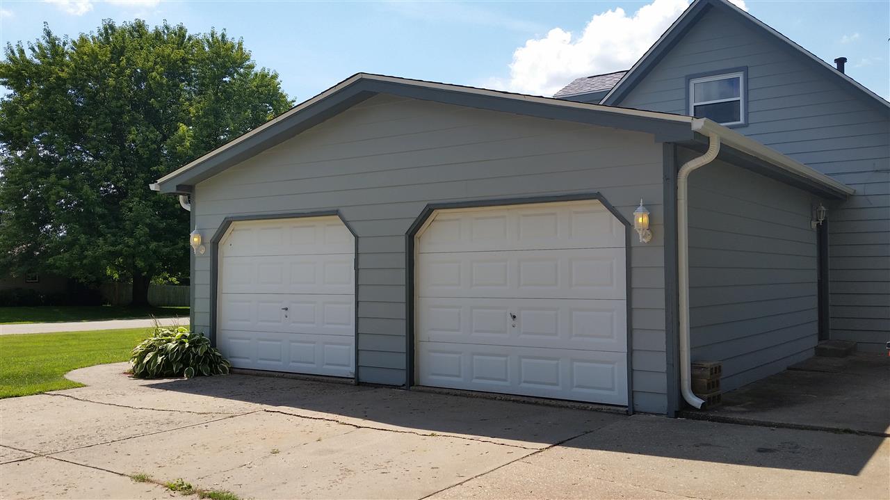 4912 Crown Point Road Roscoe, IL 61073 - Photo 3 of 25 Gallery Image 3