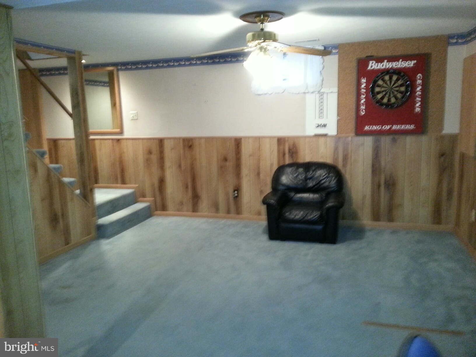 8 West Road Mount Airy, MD 21771 - Photo 2 of 17 Family Room