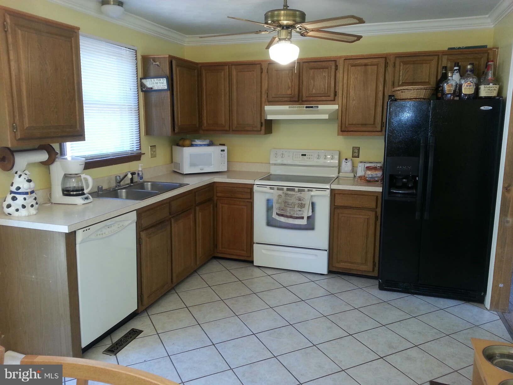 8 West Road Mount Airy, MD 21771 - Photo 5 of 17 Kitchen