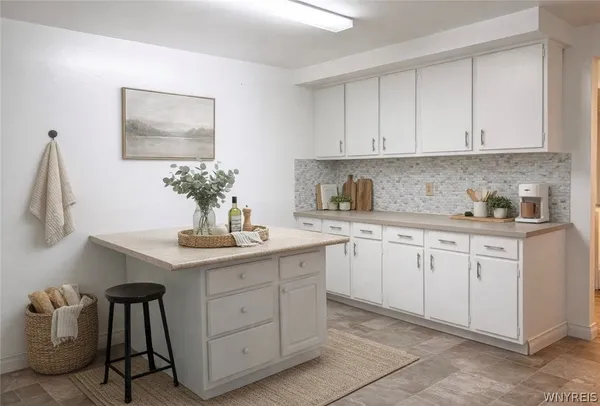 $2,675 | 263 Fruitwood Terrace, Amherst, NY 14221