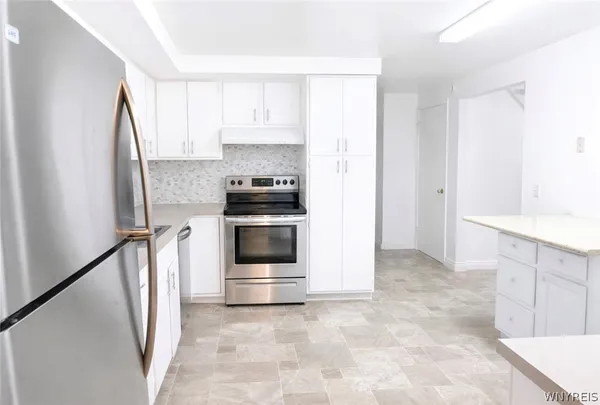 $2,675 | 263 Fruitwood Terrace, Amherst, NY 14221
