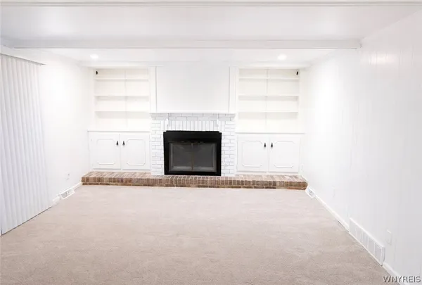 $2,675 | 263 Fruitwood Terrace, Amherst, NY 14221