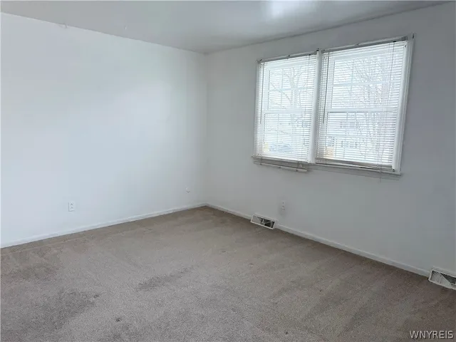 $2,675 | 263 Fruitwood Terrace, Amherst, NY 14221