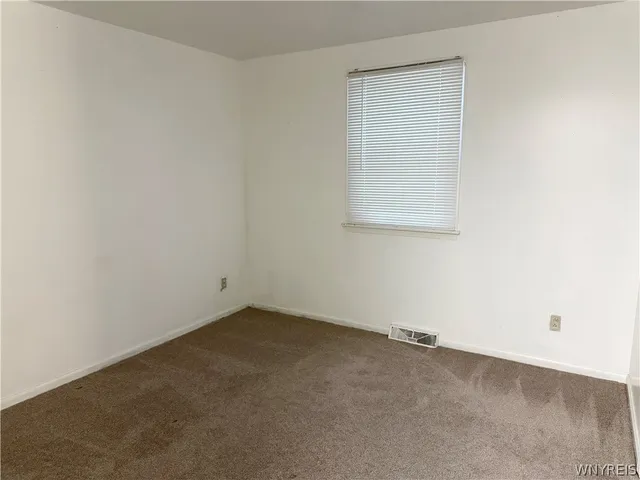 $2,675 | 263 Fruitwood Terrace, Amherst, NY 14221