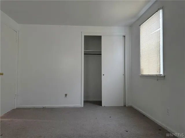 $2,675 | 263 Fruitwood Terrace, Amherst, NY 14221