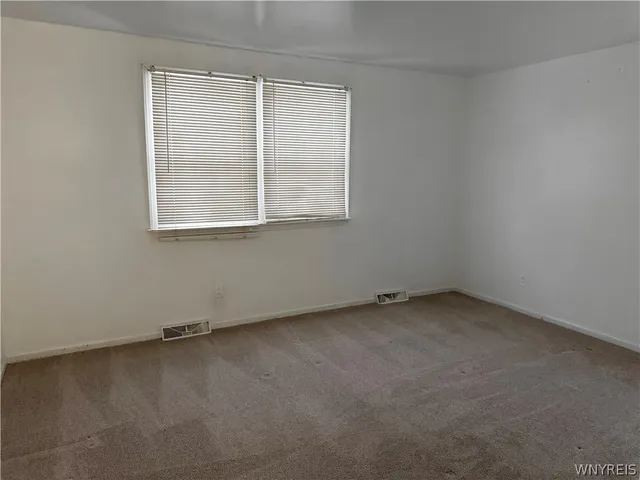 $2,675 | 263 Fruitwood Terrace, Amherst, NY 14221