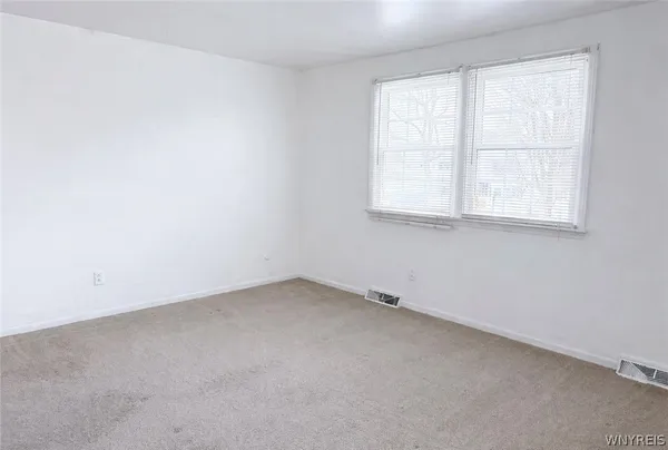 $2,675 | 263 Fruitwood Terrace, Amherst, NY 14221