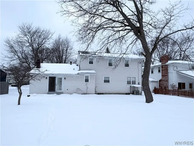 $2,675 | 263 Fruitwood Terrace, Amherst, NY 14221