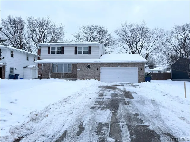 $2,675 | 263 Fruitwood Terrace, Amherst, NY 14221