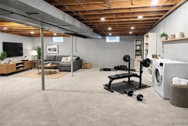 $2,675 | 263 Fruitwood Terrace, Amherst, NY 14221